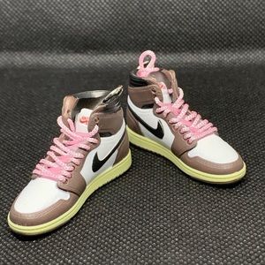 Travis Scott’s Sneak Keychain